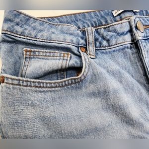 Elizabeth and James Vintage Straight Jeans in size 12/31